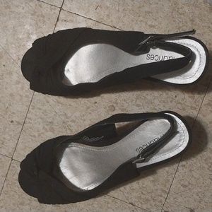 Maurices Black wedges